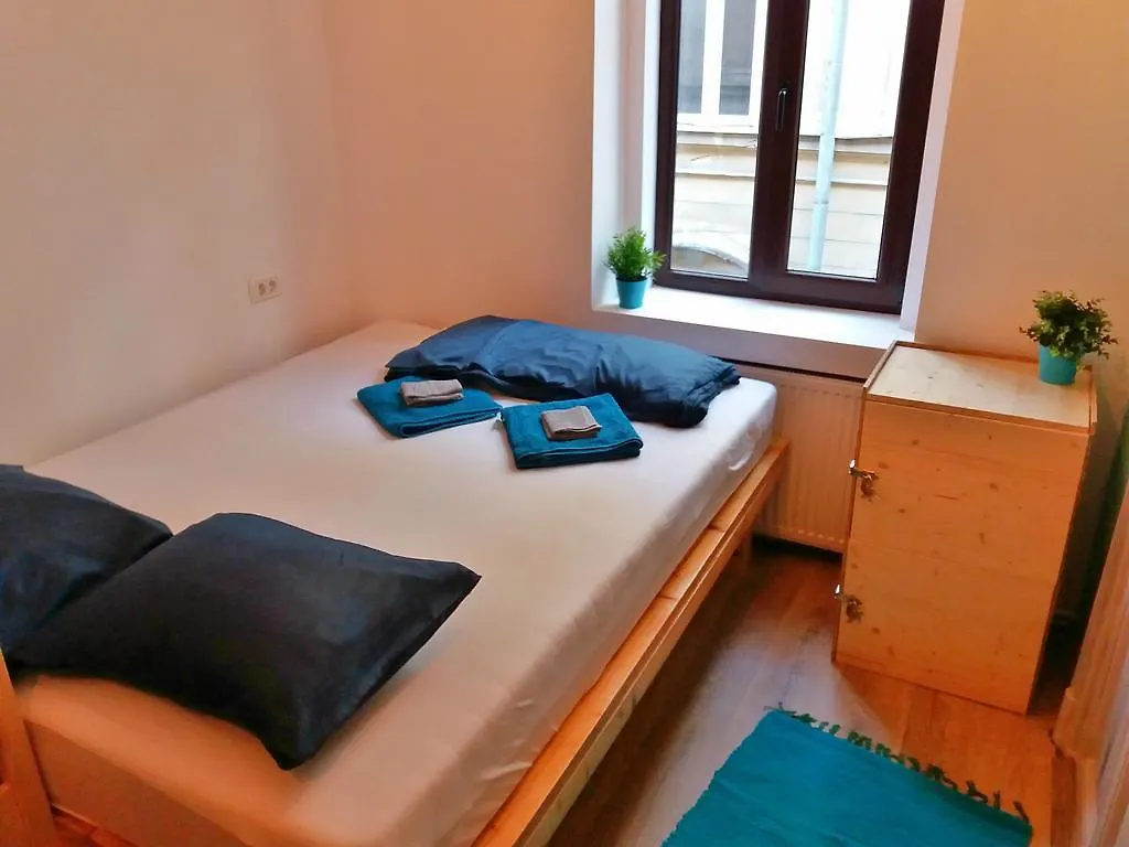 Cloud 9 Living Ξενοδοχείο Βουκουρέστι 2*,  Ρουμανία